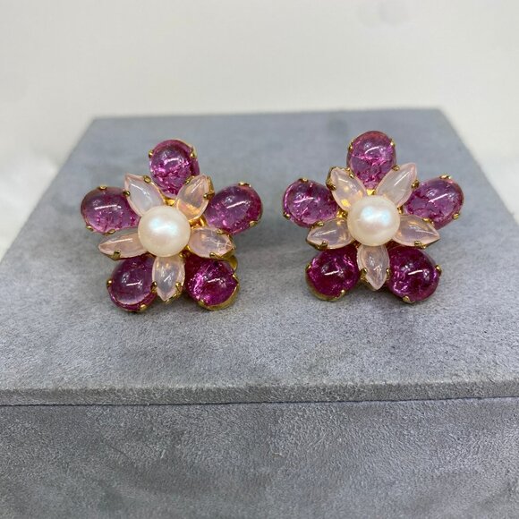 Vintage Christian Dior 1968 Germany Henkle & Grosse Pink & White Flower Clip-On - Picture 1 of 10